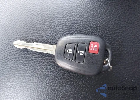 2018 Toyota Rav4 Le из США, поврежденный, VIN JTMBFREV2JD252813